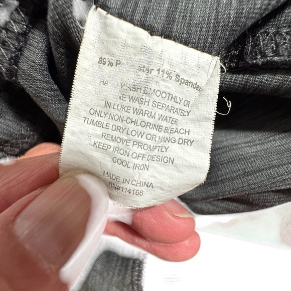 Iowa State Cyclones Colosseum Womens Hooded Pullover Long Sleeve Size Medium - Picture 16 of 16